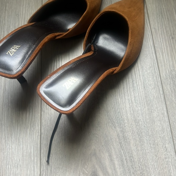 Elegant Brown Women's Mules - Picture 6 of 8